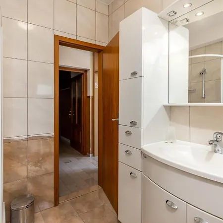 Amazing In Rab With Wifi Apartmán *